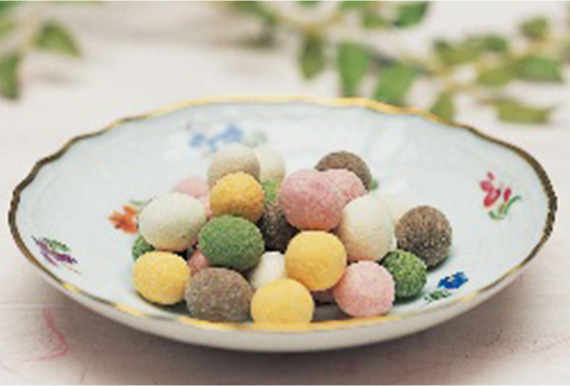 Multicolored Cream Coated Peanuts