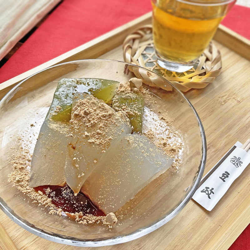 毎週金曜日は本店限定「生わらび餅」